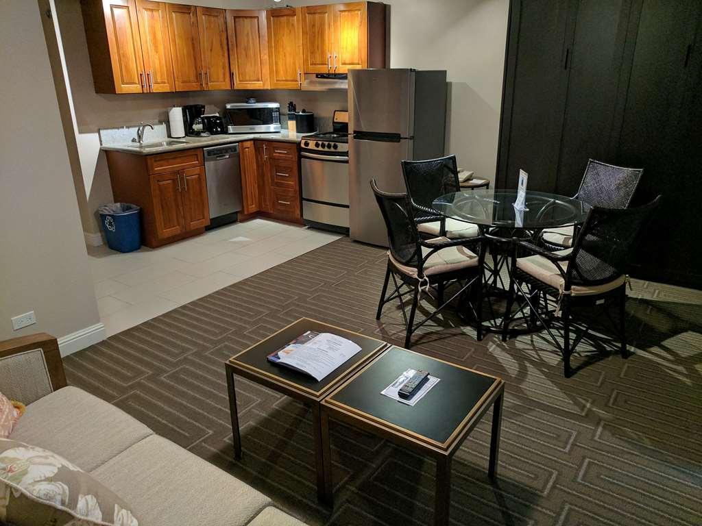 Imperial Hawaii Resort Honolulu Facilities photo